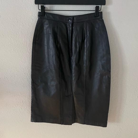 Evan Davies Leather Pencil Skirt - Picture 4 of 9
